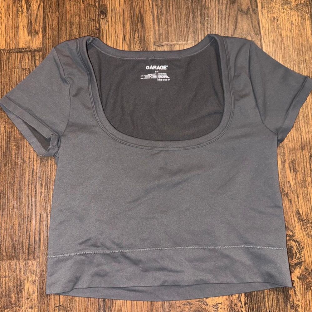 Garage Grey Scoop Neck Cropped Tee Shirt Size L